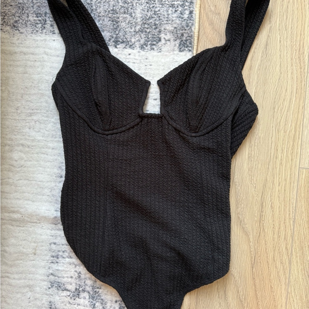 ASTR The Label Black Textured Bodysuit - M